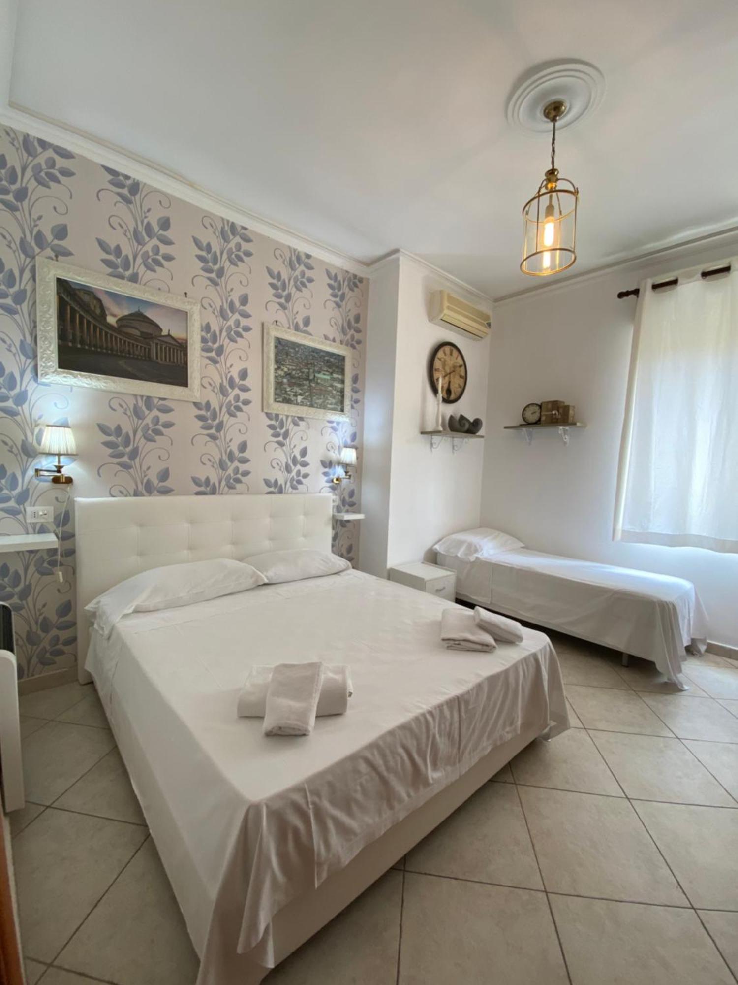 Hotel Europeo Napoli Habitación foto